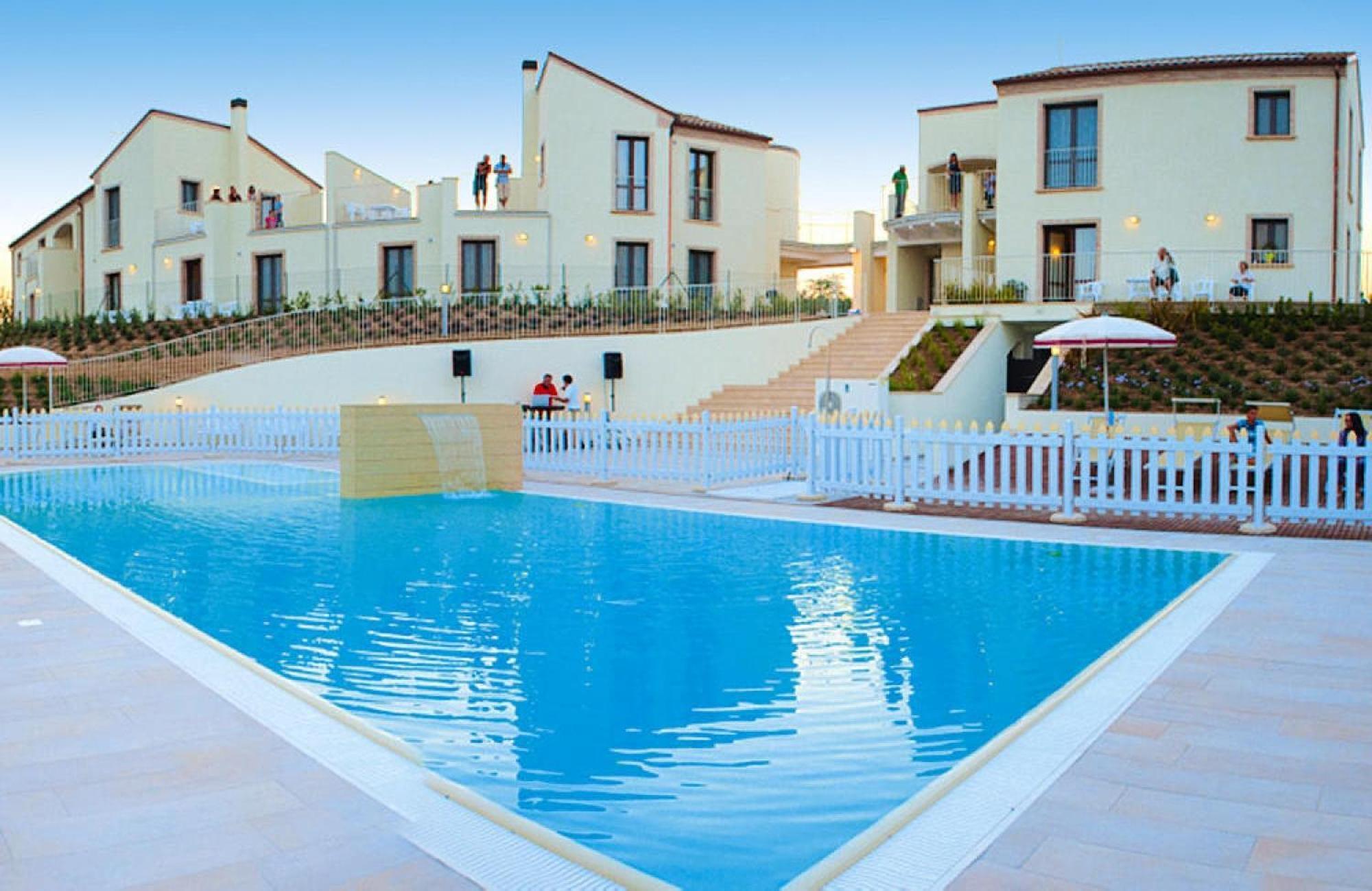 Holiday Resort Contea Dei Ciliegi Pedaso Esterno foto